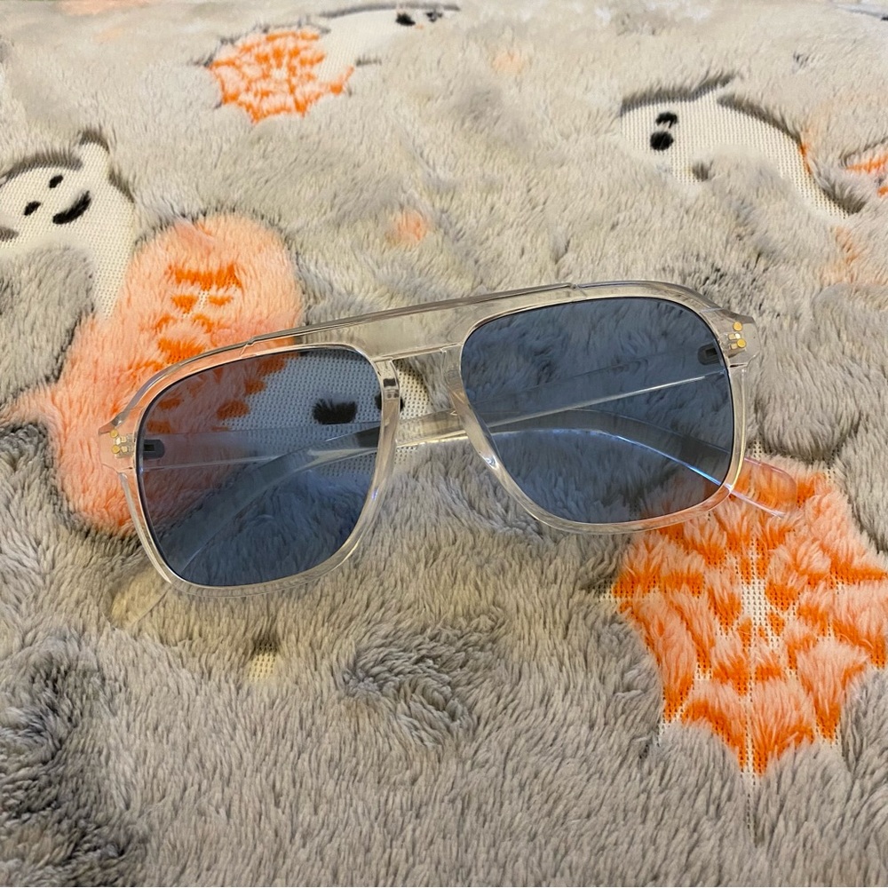 Blue Aviator Sunglasses
